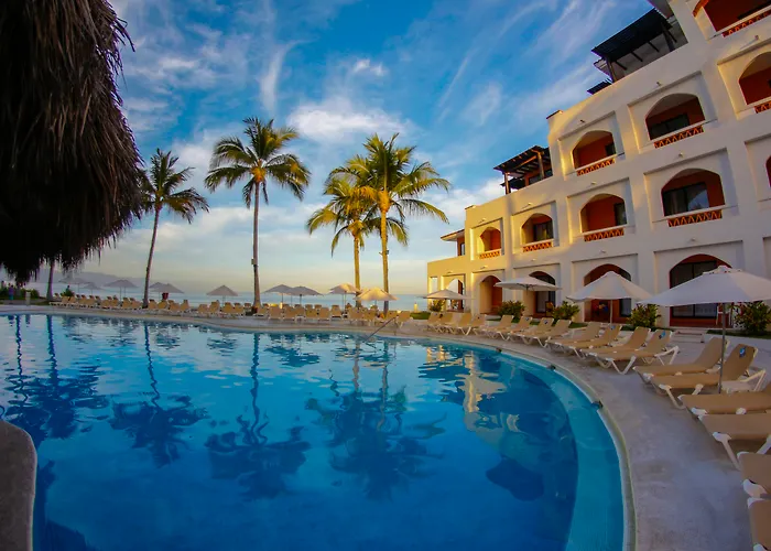 Plaza Pelicanos Club Beach Resort All Inclusive Puerto Vallarta